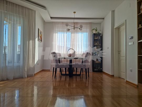 Uknjižen četvorosoban dupleks Plavi Horizonti