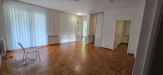 2.0 stan 62 m², Bulevar Oslobođenja, sa garažom