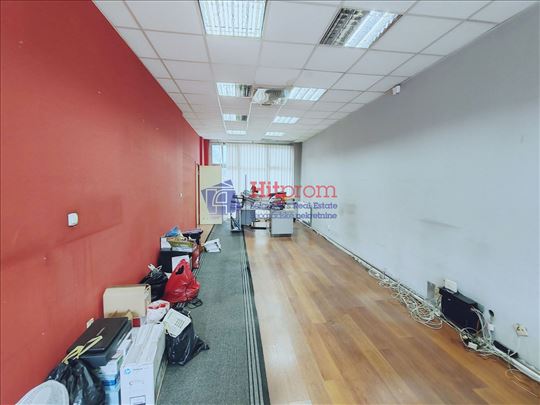 Arena,poslovni prostor/lokal,109m2,izlog, topl