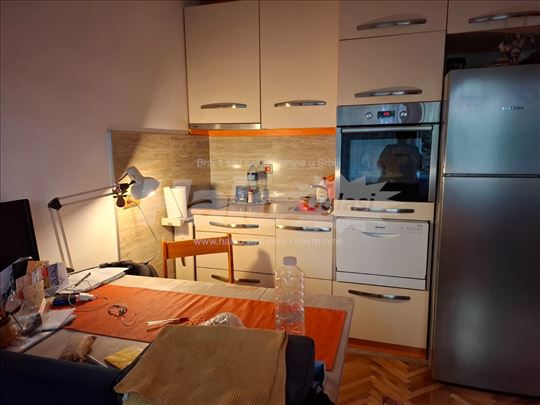 Garsonjera na Banovom brdu