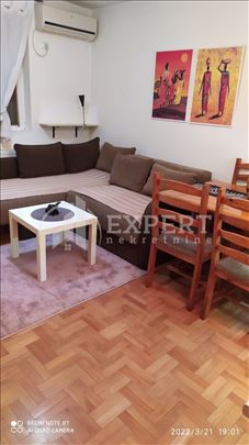 Izdaje se odličan stan kod Pravnog fakulteta, 36m2