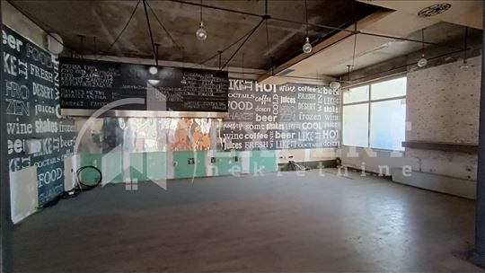 Izdaje se poslovni prostor, strogi centar, 202m2