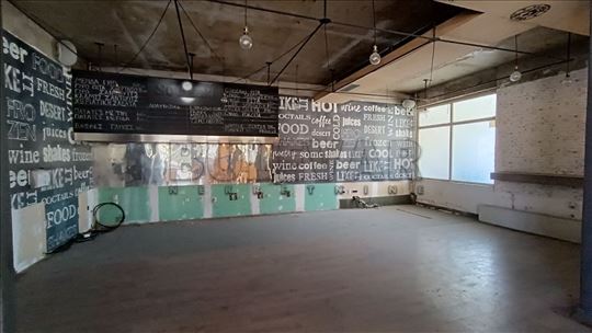Izdaje se poslovni prostor, strogi centar, 202m2