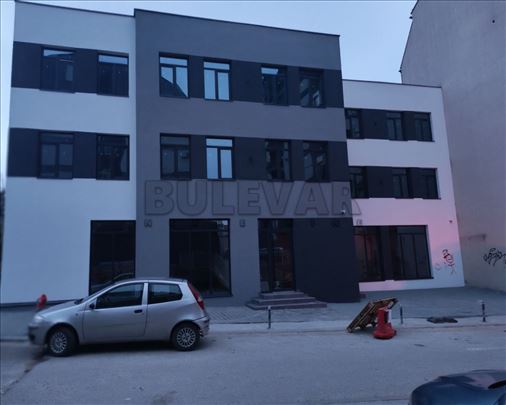 Nova, Lux nekretnina, sam centar Kragujevca - Izda