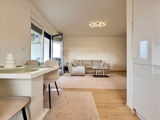 Izdaje se lux dvosoban stan u Mirijevu, 50m2