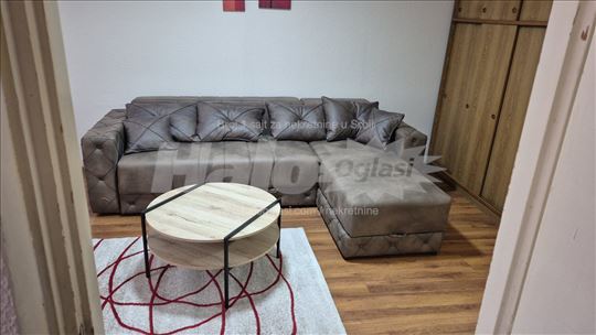 Kompletno Namešten i Renoviran Stan Površine 33 m²