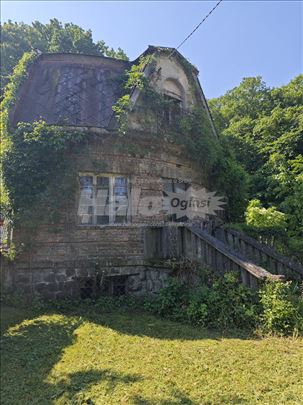 Kuča iz bajke na samoj ivici Miljakovačke šume