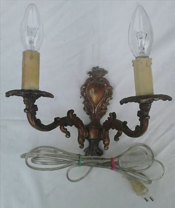 Stara zidna lampa, mesing.
