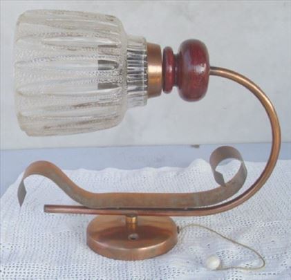 Zidna lampa 3.