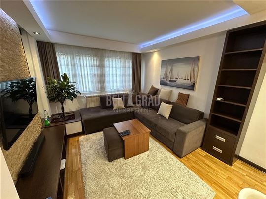 2.5, Lux, namešten, Hotel Yu