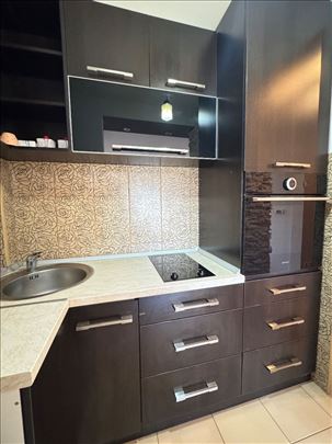 Izdajemo stan od 46m2,200m od centra