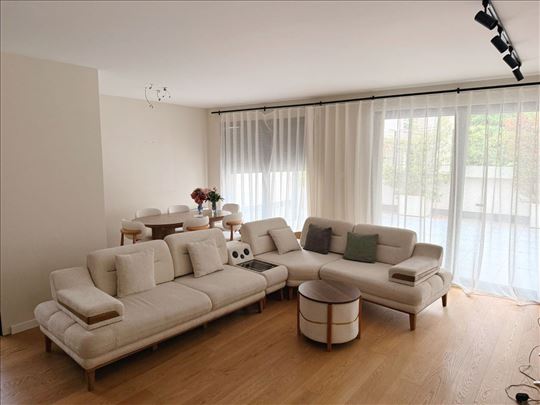 LUX Smart Stan, 2-garažna mesta – Neimar, Vračar