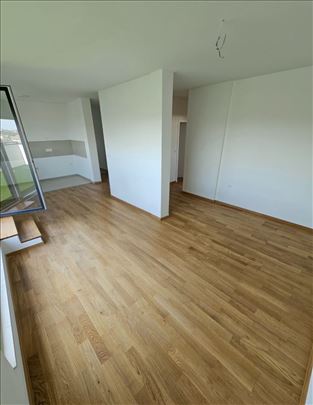 Odličan stan,bulevar Patrijarha Pavla, 80m2 gratis