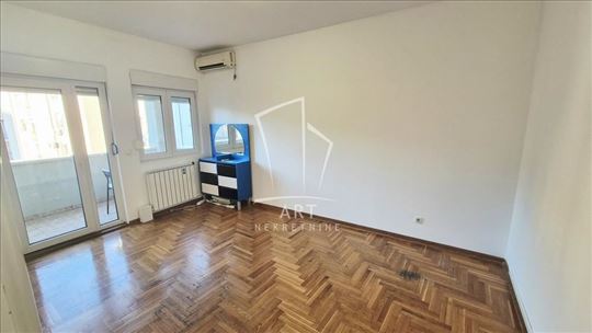 Polunamešten, odlična lokacija ID#1403511