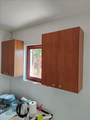 Viseći kuhinjski elementi 60x84x22 cm