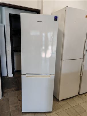 Kombinovani frizider Samsung no frost garancija 12