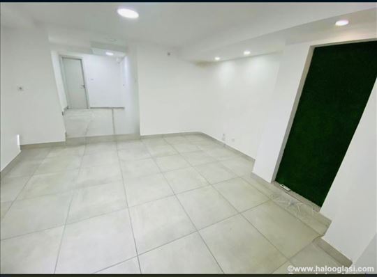 Lokal Banovo brdo, 30 m2, izuzetna lokacija