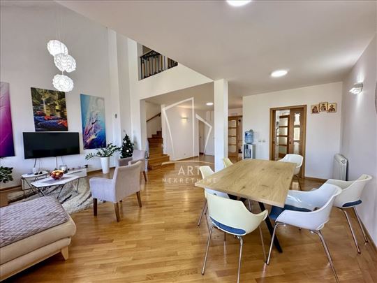 Moderna kuća, 320m2 - Višnjička Banja ID#15200