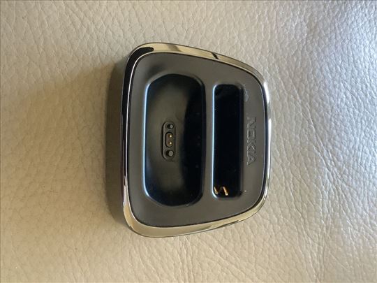 Nokia 8800 Sirocco dok za punjenje