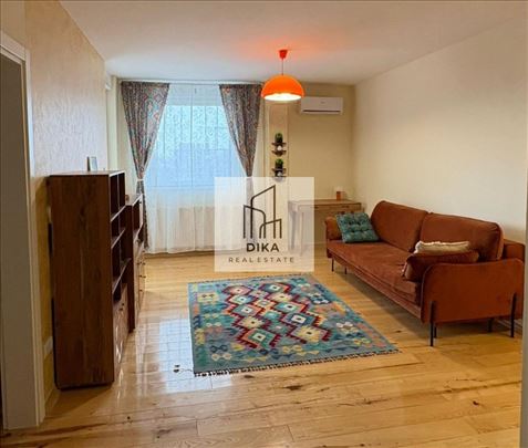 Prodaje se odličan trosoban stan površine 63,5m² u