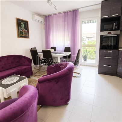 Stan,Novi Sad,Novo Naselje Savina,kv: 75.00