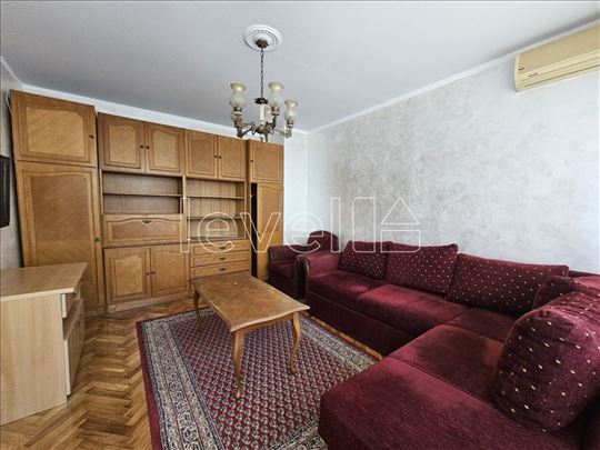 Stan,Novi Sad,Železnička Stanica,kv: 70.00