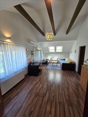 Stan u Kotezu, 90m2, tri sobe.