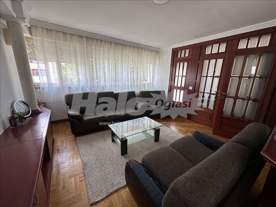 Izdajem Duplex u Batajnici