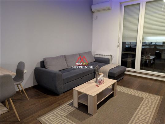 Jednoiposoban stan - 49m2 - Adamovićevo naselje
