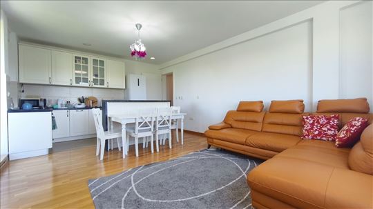 Lep 4.0 stan, 84m2, Sremska Kamenica