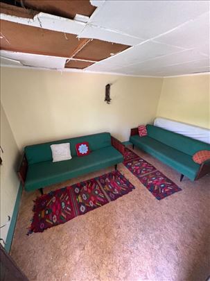 Novi Slankamen vikendica 32m2 na placu 16ari HITNO