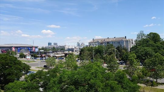 Novi Beograd, Blok 28 - Potkovica, retko u ponudi