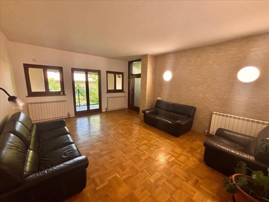 Stan za izdavanje 150m² - stambeno ili poslovno ID