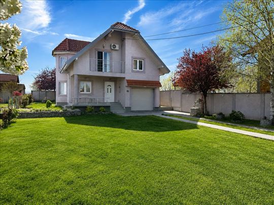 Uknjižena kuča na Plavim horizonntima