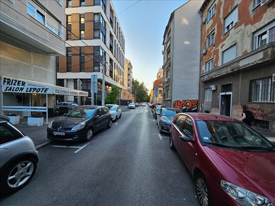 Zvezdara, kod Vuka, odličan, 50m2 (46m2)
