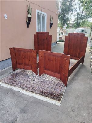 2 Stara Stilska Kreveta mogu kao bracni 
