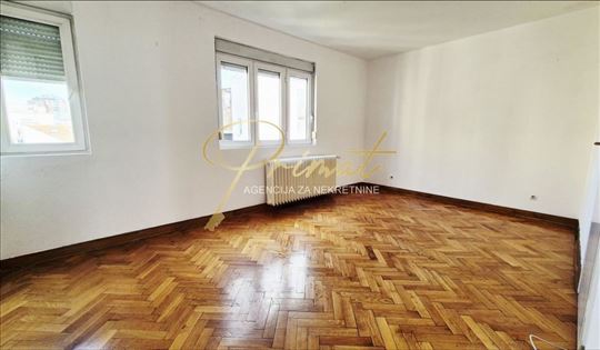 Beograd, Kalenić Pijaca, Stan, 2.0, 55m2