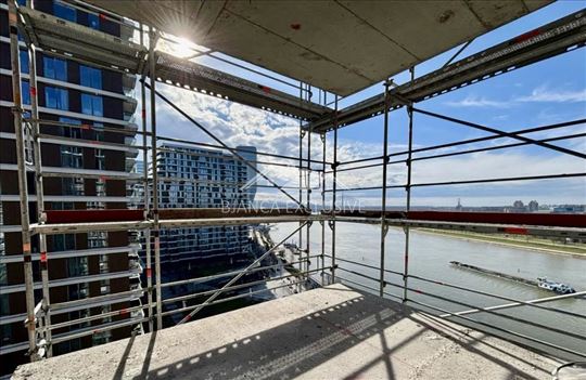 BW Victoria - Otvoren pogled na reku ID#1581