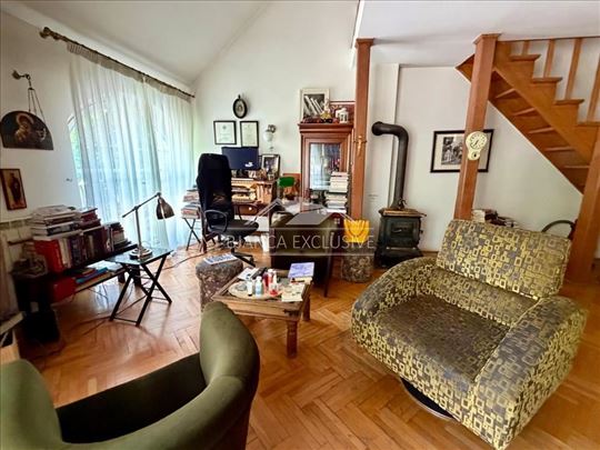 Centar-Stari Grad-Donji Dorcol-63m2 uknjizeno-111m