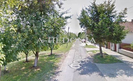 Čortanovci, Fruškogorska, plac, 12,86 ari