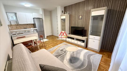 Dvoiposoban stan - 70m2 - Bulevar Evrope