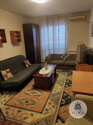 Garsonjera za izdavanje – Grbavica