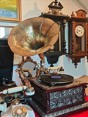 Gramofon 