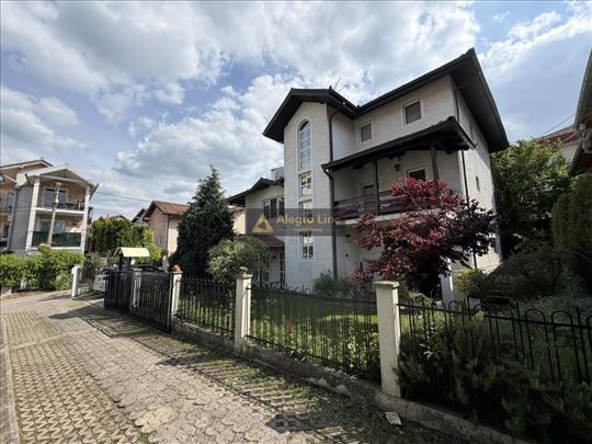 Izdaje se luksuzna kuća na Medaku