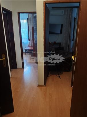 Izdajem jednoiposoban stan