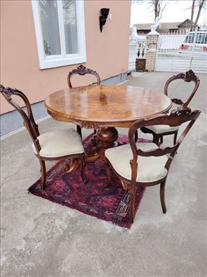 Masivan stilski Salonski Sto I 4 stolice ocuvano