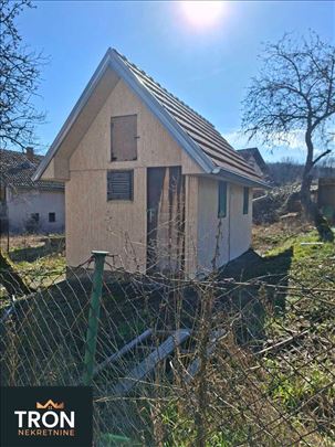 Plac 1,92a sa projektom za kuću