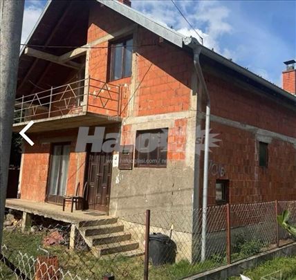 Prodaja kuće u širem centru Kraljeva