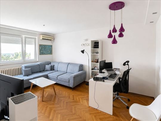 1.5 stan kod Beo tržnog centra na Voždovcu