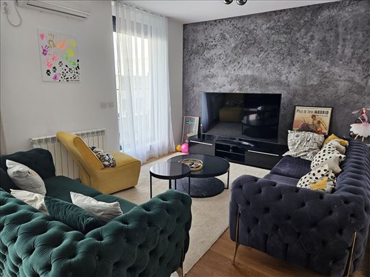 123m2; červorosoban; Sanivil, garaža kao opcija